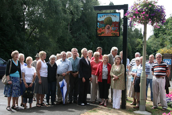 Liphook Village Sign\